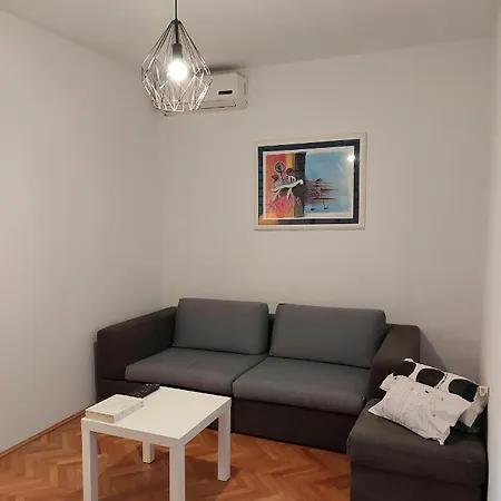 Apartament Apartman Tia *
