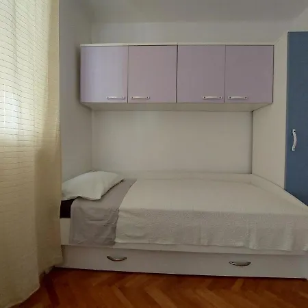 Apartament Apartman Tia